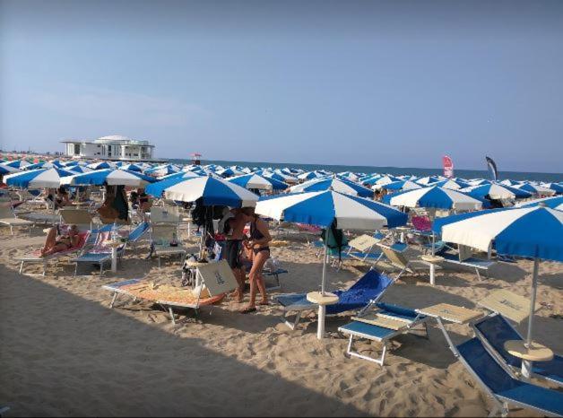 Appartamenti Rotonda Senigallia Exterior foto
